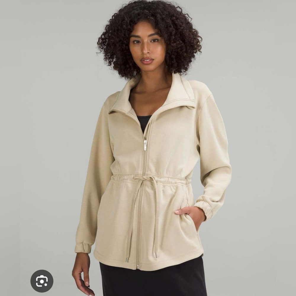 Lululemon softstreme cinch waist jacket